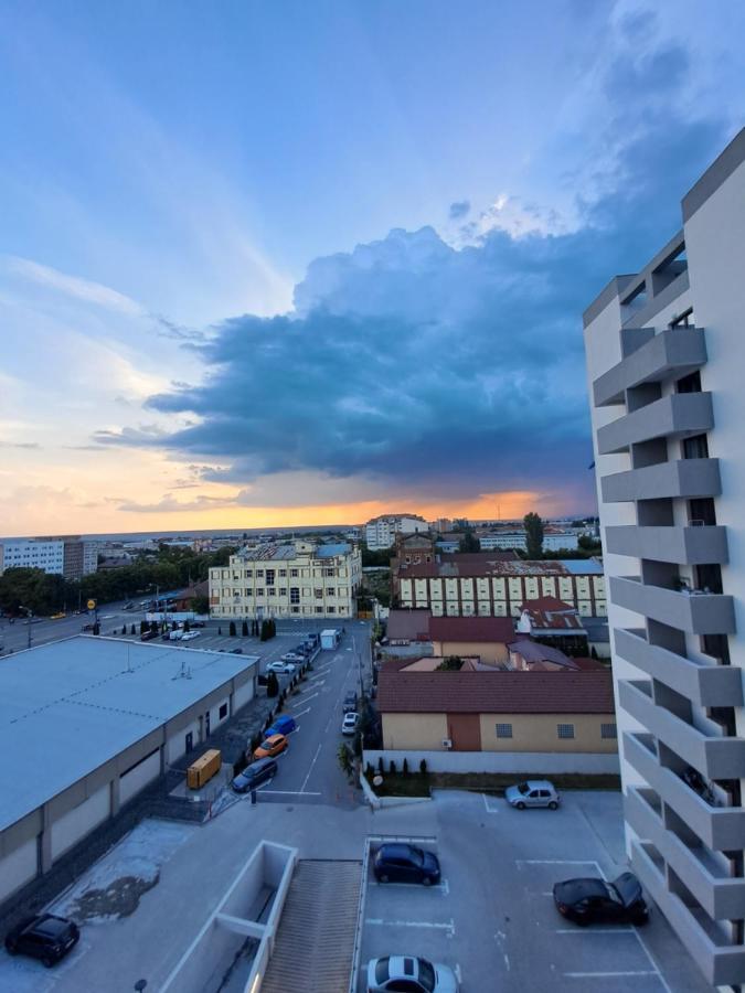 Happy Rental Apartments 2 Craiova Buitenkant foto